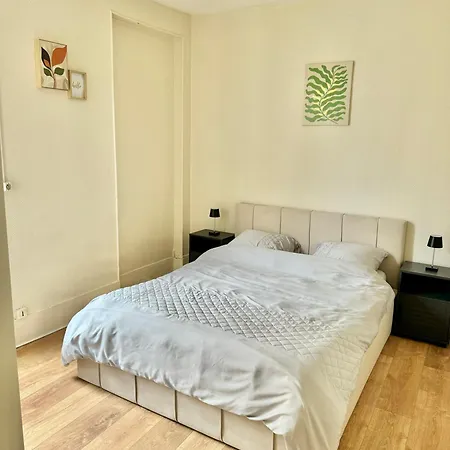 Le Toit De Montmartre Париж